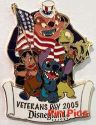 'Veteran's Day - Lilo, Stitch, Jumba, Pleakley - Veterans Day 2005 - DLR'