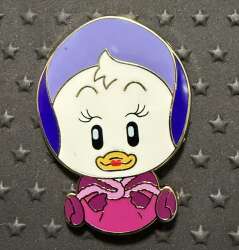 Daisy Duck as Isabelle aDorb