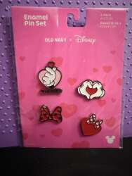'Old Navy x Disney - Valentine’s Day Enamel Pin Set - DLIC'