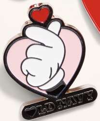 'Old Navy x Disney - Old Navy Hand Holding Heart - DLIC'