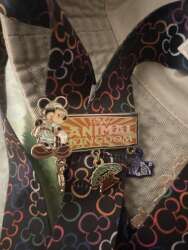Mickey Animal Kingdom Dangling Pin