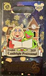 'Disneyland Candlelight Processional - Miss Piggy and Kermit - DLR'