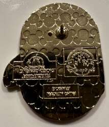 112087 - Zootopia 2 Mystery Pin Badge Blind Box - Nick Wilde - Shanghai Disney Resort alternate image