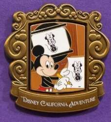 Disney California Adventure - Mickey Drawing Minnie