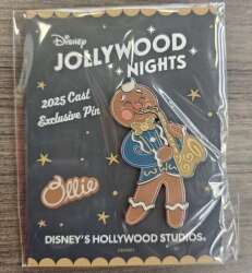 'Jollywood Nights - Ollie Playing the Saxophone - WDW'