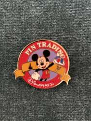 Pin trading disneyland paris logo