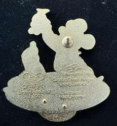 112357 - Captain's Choice - Captain Mickey feeding a seal - Disney Cruise Line alternate image