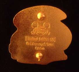 8734 - World of Disney Shooting Star Mystery Pin Set - Wall-E - Disney Store US alternate image