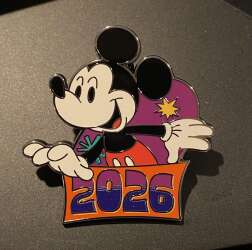 112629 - Mickey Mouse and Friends 2026 Mystery Collection - Mickey alternate image