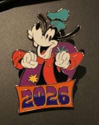 112631 - Mickey Mouse and Friends 2026 Mystery Collection - Goofy alternate image