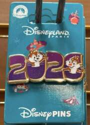 112691 - 2026 Dated Year Pins - Chip and Dale - Disneyland Resort Paris alternate image