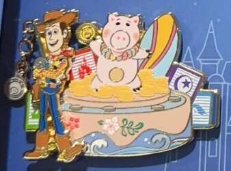 112864 - Pin Trading Fun Day 2025 - Fun Game Booth - Woody and Hamm - Shanghai Disney Resort alternate image