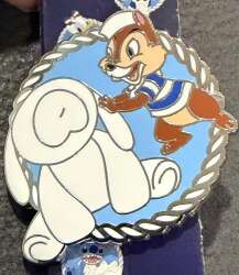 Chip with towel animal