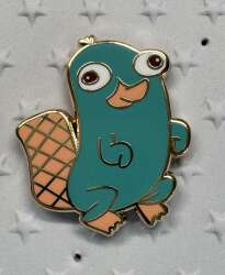 'Fantasy pin: Magically Made - Perry the Platypus - FSY'
