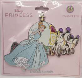 'Pink A La Mode (PALM) Exclusives - Cinderella’s Carriage Ultra-Jumbo Pin - DLIC'