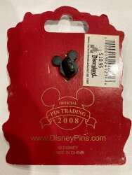 113852 - 2008 Christmas Stocking - Minnie Mouse Stocking - Disneyland Resort alternate image