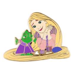 Tangled Rapunzel Dressing up Pascal