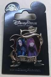 Descendants Mal and Evie