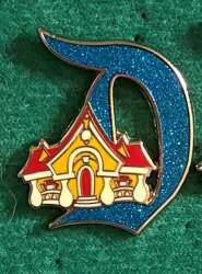 Gothic D with Mickey's House - Mickey's Toontown (Gold Version) - DLR