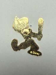 114318 - Unknown Series - Goofy holding bat alternate image