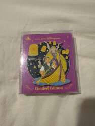 114484 - Rapunzel & Flynn - Hong Kong Disneyland alternate image