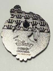 87168 - Hot Topic - Mickey Mouse And Friends Holiday Wreath Blind Box - Goofy - Loungefly alternate image