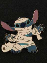 114850 - Lilo & Stitch - Stitch as Mummy - Disney Auctions alternate image