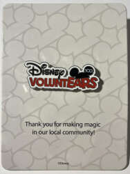 114927 - Disney VoluntEARS - Disney 100 VoluntEARS - Mickey Mouse - Theme Park Cast Member Exclusive alternate image