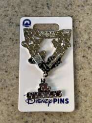 'Pin Lanyard with Medallion Series - Princesses - MLT'