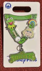 115031 - Pin Lanyard with Medallion Series - The Muppets alternate image