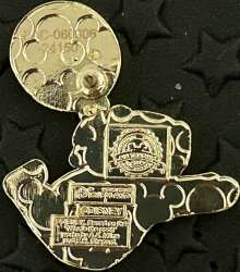 115715 - Winnie the Pooh - Pooh Holding a Blue Balloon - Hong Kong Disneyland alternate image