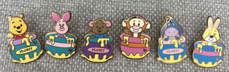 Full set Winnie the Pooh and friends
