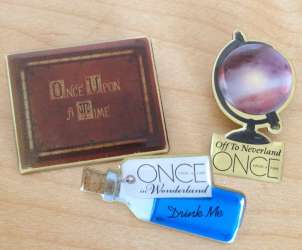 ABC Once Upon a Time SDCC - “Drink Me” Bottle with Logo Tag - DLIC