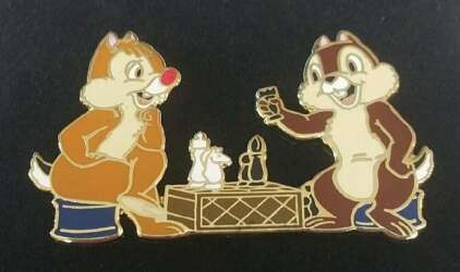 116176 - Chip and Dale playing Chess Japan Mall - Disney Store Japan alternate image