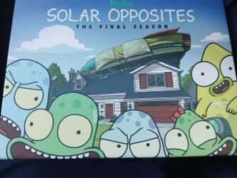 SDCC 2025 Exclusive Hulu Solar Opposites Final Season 5 Pin Set
