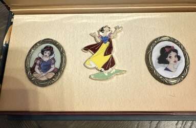 116443 - Art of Snow White Boxed Set - Snow White - Complete Box Set - Disney Fan Club alternate image