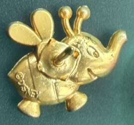 'Winnie the Pooh - Heffalump Bee - TDR'