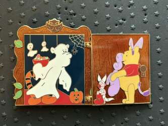 'Trick or Treat Doors Series - Winnie the Pooh, Piglet, and Tigger Halloween - DSUS'