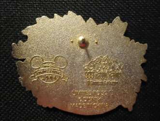 116957 - 999 Happy Haunts Ball 2004 - Flaming Pumpkin Head - The Legend of Sleepy Hollow - Walt Disney World alternate image