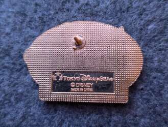 116966 - Unknown Series - Mickey, Donald & Scrooge - American Waterfront New York - TDS - Tokyo Disneyland Resort alternate image