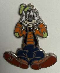 'See No Evil, Hear No Evil, Speak No Evil - Goofy - Hear no Evil - TDR'