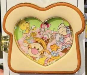 Pooh and Friends Hinged Bread