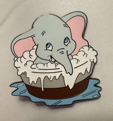 Baby Dumbo in bath