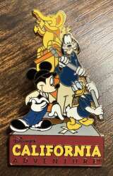 Hollywood Pictures Backlot - Mickey Goofy Donald Production Crew