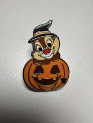 117866 - DLR Hidden Disney Series 2026 Wave A: Dale Holidays - Dale - Halloween - Disneyland Resort alternate image