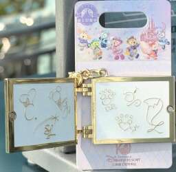 'Shanghai Disney Resort 10th Anniversary - Duffy and Friends Autograph Book - SDR'