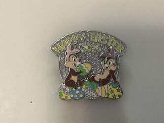 117216 - Easter 2026 - Chip 'n Dale Happy Easter 2026 alternate image