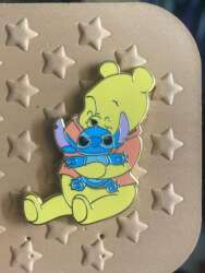 118632 - Fantasty Pins - Pooh Bear and Stitch - Fantasy Unlicensed alternate image