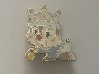 118145 - Fairy Tale Kingdom - Dale Wearing Baby Crown - Shanghai Disney Resort alternate image