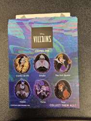 119009 - Hot topic - Villains Portrait Mystery Series - Cruella - Disney Licensed alternate image